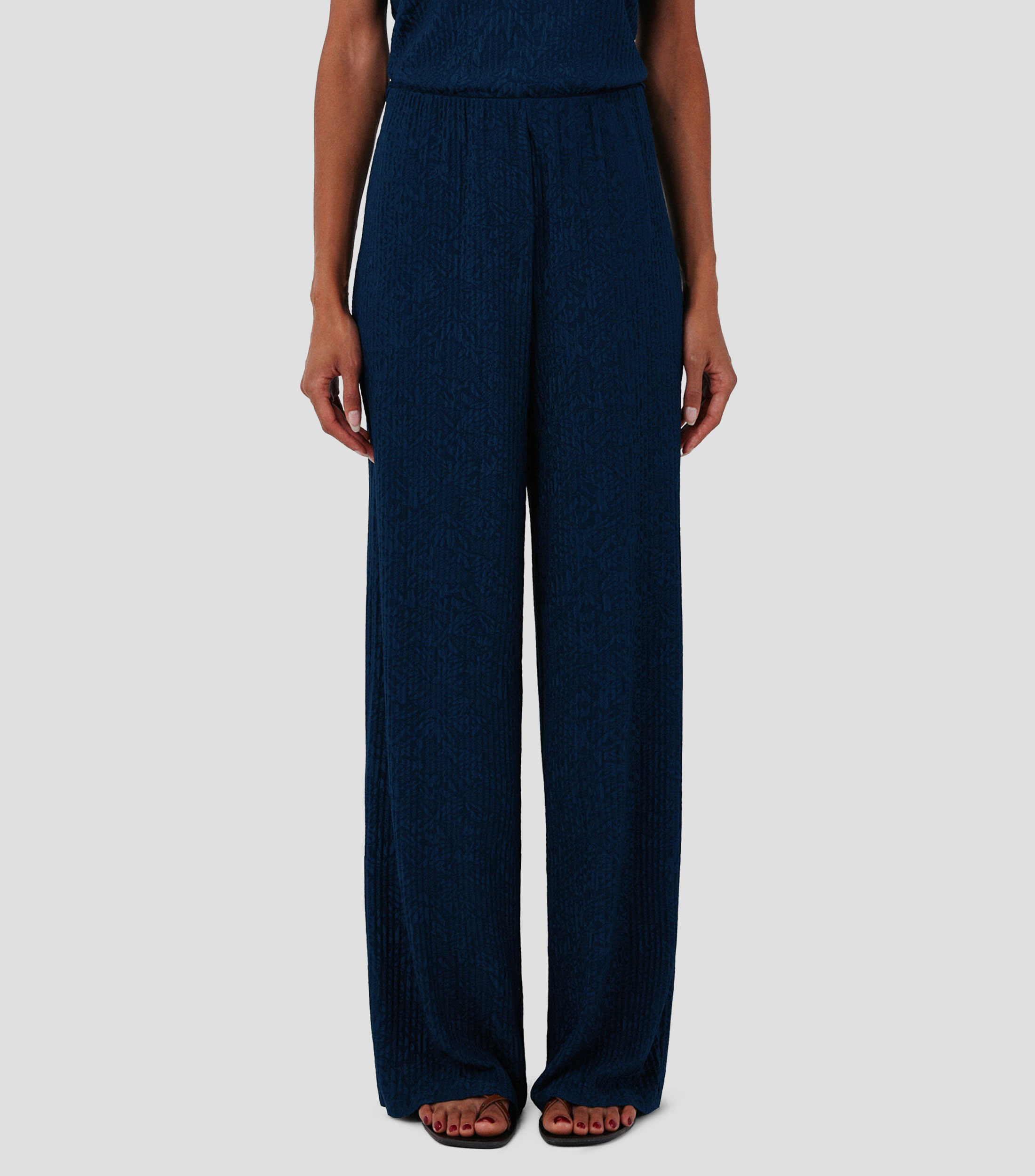Pantalón con textura Mujer